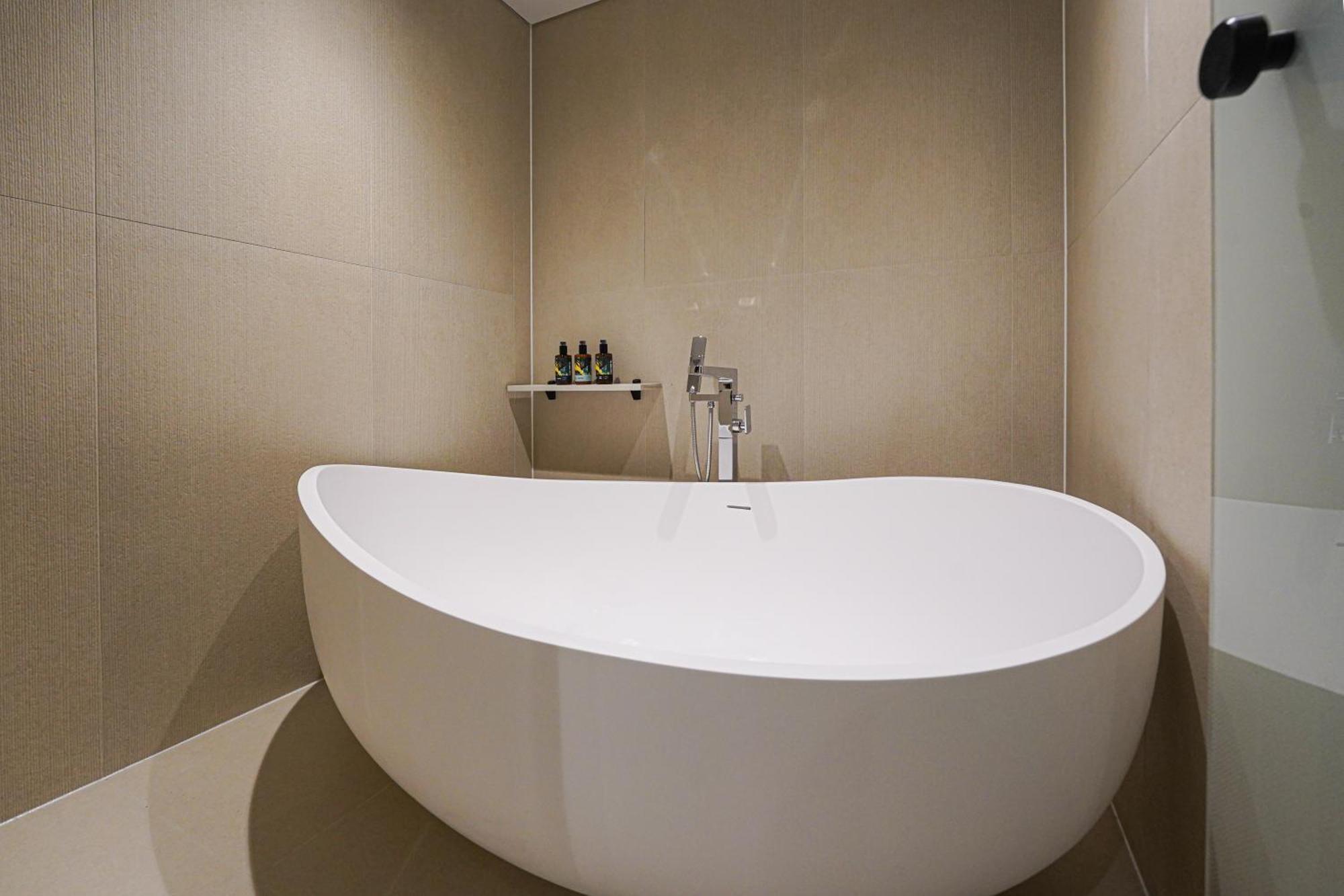 Hotel Ground27 Пусан Экстерьер фото
